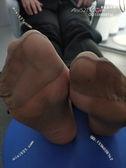 致命臭(此活动MM随机，不能指定)——2024年11月份顾客预订导购09咖啡丝原味丝袜|袜类臭短丝袜