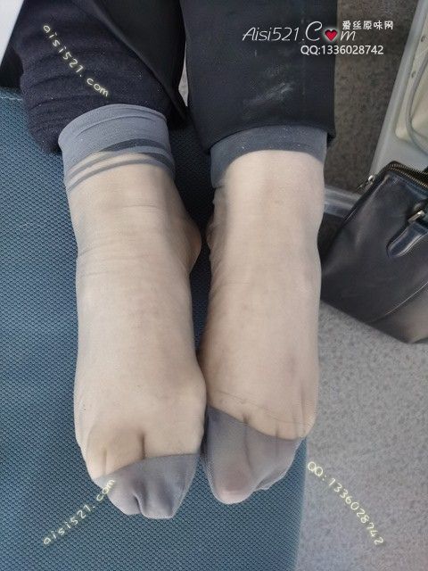 爱丽丝(此活动可指定MM，但袜类随机)——2024年12月份顾客预订导购09灰丝原味丝袜|袜类臭短丝袜