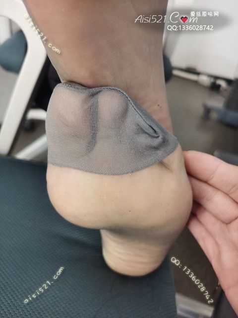 爱丽丝(此活动可指定MM，但袜类随机)——2024年12月份顾客预订导购09灰丝原味丝袜|袜类臭短丝袜