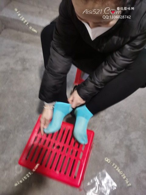 致命臭(此活动MM随机，不能指定)——2024年12月份顾客预订奢04蓝色短丝原味丝袜|袜类臭短丝袜