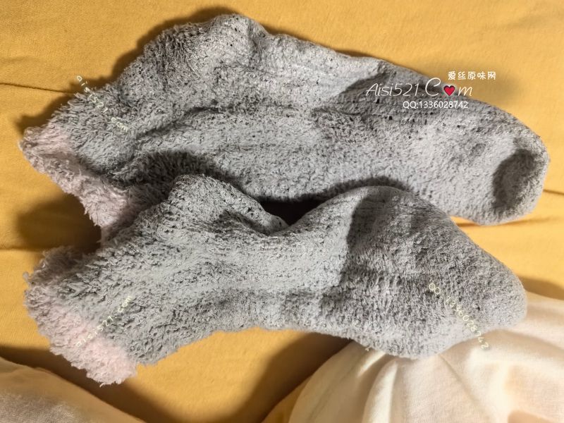 原味丝袜|袜类,臭棉袜,酸臭毛毛棉袜，脚底还是湿湿的