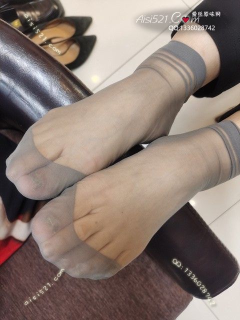 爱丽丝(此活动可指定MM，但袜类随机)——2025年01月份顾客预订导购06灰丝原味丝袜|袜类臭短丝袜