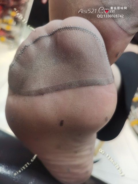 致命臭(此活动MM随机，不能指定)——2025年01月份顾客预订导购06汗渍明显性感咖啡丝原味丝袜|袜类臭短丝袜