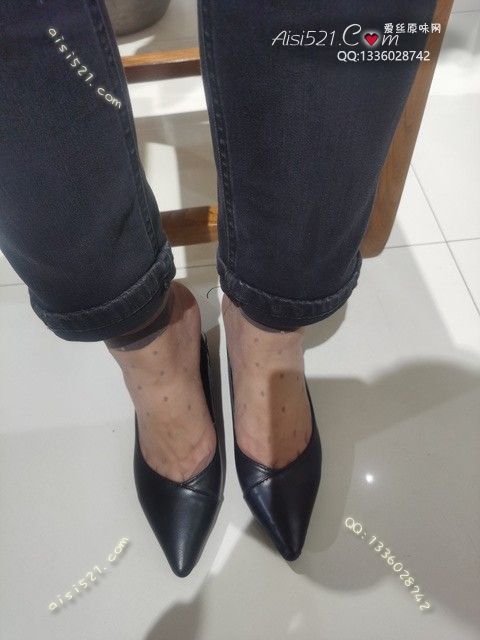 致命臭(此活动MM随机，不能指定)——2025年01月份顾客预订导购04花点灰丝原味丝袜|袜类臭短丝袜