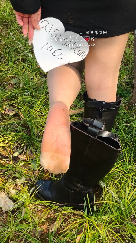 原味丝袜|袜类,臭连裤袜,加厚连裤马油袜，锁味持久，穿十天效果，天天在战靴里浸泡步行摩擦，庞臭酸爽脱掉靴子直接冒烟，想让自己的每天沉浸在无限的可能性之中就赶紧下单让爽上天吧!美妙的味道至此让儿子们窒息。本王期待你的到来。