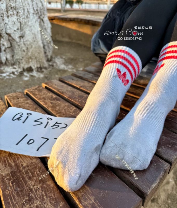 原味丝袜|袜类,臭棉袜,酸爽可口【三叶草白棉袜】闻到立即下跪！闻到就是圣旨到！～迷晕你