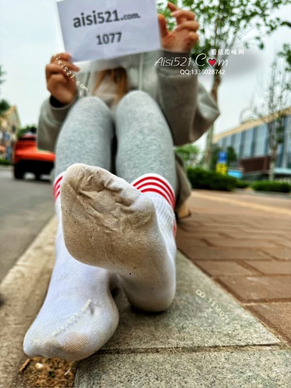 原味丝袜|袜类,臭棉袜,“绝杀”来了，阿迪三叶草白棉袜、穿的发黄起球、巨恶臭绝臭无比