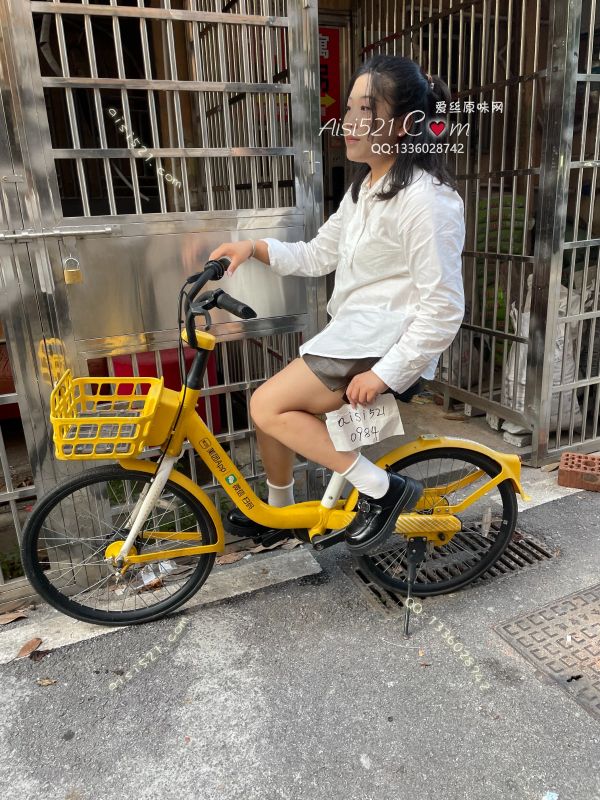 蹬车➕游玩穿过的jk白袜味道很酸，痕迹迷人尽快下单吧原味丝袜|袜类臭棉袜