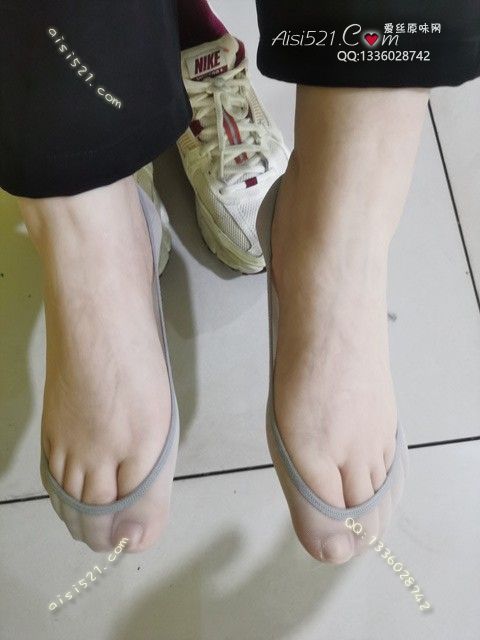 原味丝袜|袜类,臭船袜,致命臭(此活动MM随机,不能指定)——2025年06月份顾客预订奢13船袜