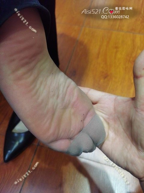 原味丝袜|袜类,臭短丝袜,爱丽丝(此活动可指定MM,但袜类随机)——2025年06月份顾客预订导购40灰丝短丝