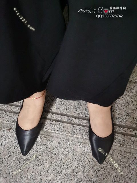 原味丝袜|袜类,臭船袜,爱丽丝(此活动可指定MM,但袜类随机)——2025年09月份顾客预订珠宝02船袜