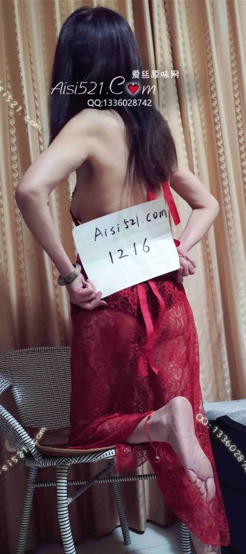 激情战袍女人味红色睡裙，各种味道混合，让贱狗舔原味内衣|内衣日常衣类