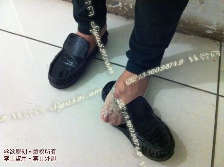 原味丝袜|袜类,臭船袜,致命臭(此活动MM随机,不能指定)——2014-8月中旬顾客订购致命臭活动MM(白色船袜)现收足底实拍,不可选择MM,免费附带无水印高清收购足底实拍图。