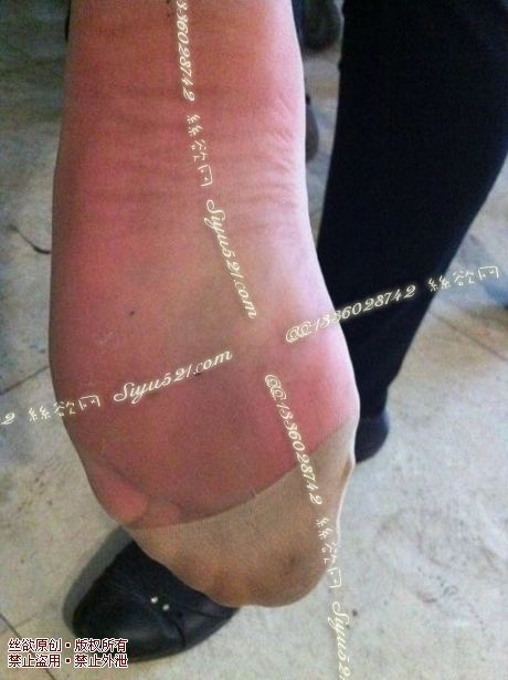 原味丝袜|袜类,臭短丝袜,致命臭(此活动MM随机,不能指定)——2014-8月下旬顾客订购致命臭活动MM(肉丝短袜)现收足底实拍,不可选择MM,免费附带无水印高清收购足底实拍图。