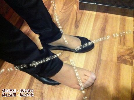 原味丝袜|袜类,臭短丝袜,爱丽丝(本土的BYD)——2014-8月底及9月初顾客订购商场专柜04妹妹工作丝袜(特选-商场专柜04妹妹-肉丝短袜),此活动免费拍摄打包图