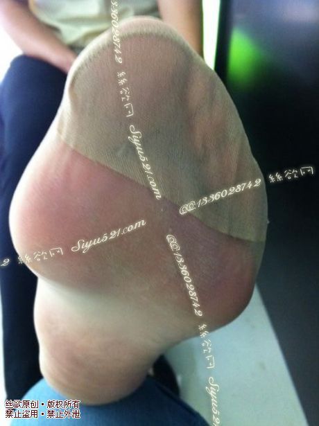 原味丝袜|袜类,臭短丝袜,致命臭(此活动MM随机,不能指定)——2014-8月底及9月初顾客订购致命臭活动MM(水晶肉丝)现收足底实拍,不可选择MM,免费附带无水印高清收购足底实拍图。