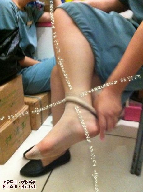 原味丝袜|袜类,臭长筒丝袜,致命臭(此活动MM随机,不能指定)——2014-8月底及9月初顾客订购致命臭活动MM(肉丝长筒)现收足底实拍,不可选择MM,免费附带无水印高清收购足底实拍图。