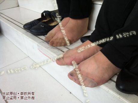 原味丝袜|袜类,臭短丝袜,群丝荟萃(此活动可指定MM,但袜类随机)——2014-9月中旬顾客订购妹妹们的合拍丝袜收购流程图展示,此活动免费拍摄打包图