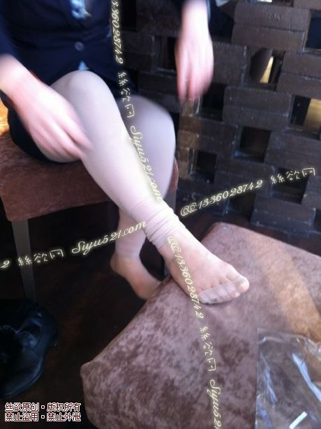 原味丝袜|袜类,臭短丝袜,致命臭(此活动MM随机,不能指定)——2014-12月初旬顾客订购致命臭活动MM(酸臭肉丝)现收足底实拍,不可选择MM,免费附带无水印高清收购足底实拍图。