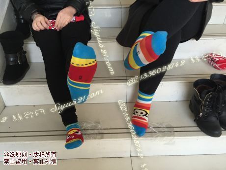 原味丝袜|袜类,臭棉袜,致命臭(此活动MM随机,不能指定)——2015年2月份顾客订购致命臭活动MM(恶臭棉袜)现收足底实拍,不可选择MM,免费附带无水印高清收购足底实拍图。