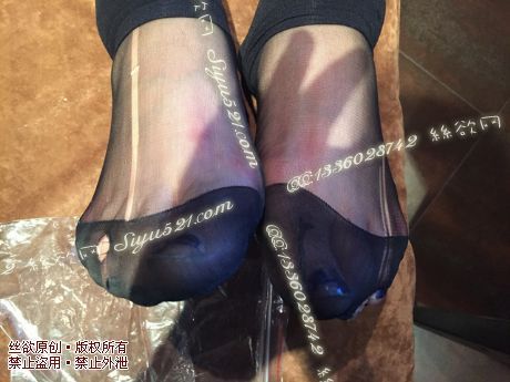 原味丝袜|袜类,臭短丝袜,致命臭(此活动MM随机,不能指定)——2015年4月下旬顾客订购致命臭活动MM(黑丝)现收足底实拍,不可选择MM,免费附带无水印高清收购足底实拍图。