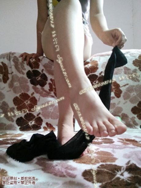 黑丝诱惑，喜欢的哥哥快把我带走吧~~原味丝袜|袜类臭连裤袜