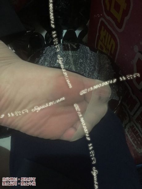 原味丝袜|袜类,臭短丝袜,致命臭(此活动MM随机，不能指定)——2015年10月中旬顾客订购致命臭活动MM（肉丝）现收足底实拍，不可选择MM，免费附带无水印高清收购足底实拍图。