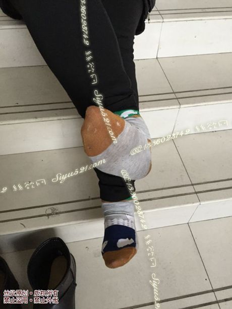 原味丝袜|袜类,臭棉袜,致命臭(此活动MM随机，不能指定)——2015年1月中旬顾客订购致命臭活动MM（恶臭棉袜）现收足底实拍，不可选择MM，免费附带无水印高清收购足底实拍图。