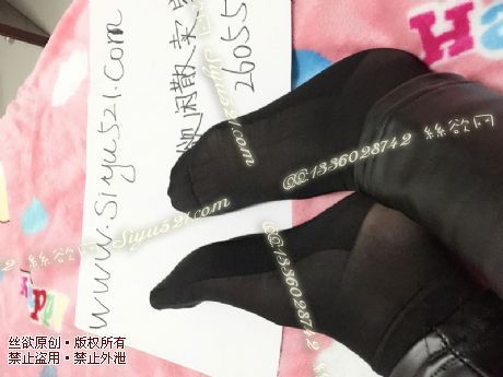原味丝袜|袜类,臭短丝袜,前段时间穿的黑色短丝袜，送肉色短丝袜一双！
