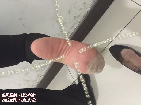 原味丝袜|袜类,臭短丝袜,爱丽丝（本土的BYD）——2016年4月中旬顾客订购品牌01妹妹工作丝袜（特选-品牌01妹妹-高跟肉丝），此活动免费拍摄打包图