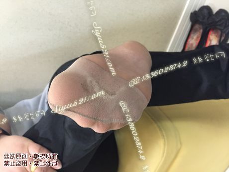 原味丝袜|袜类,臭短丝袜,致命臭(此活动MM随机，不能指定)——2016年4月下旬顾客订购致命臭活动MM（咖啡丝）现收足底实拍，不可选择MM，免费附带无水印高清收购足底实拍图。