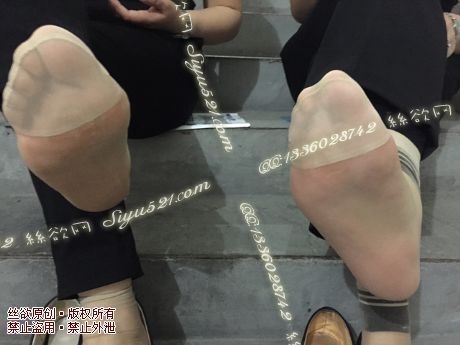 原味丝袜|袜类,臭短丝袜,群丝荟萃(此活动可指定MM，但袜类随机)——2016-5月中旬顾客订购(品牌导购01，02高跟肉丝味道酸爽)收购现脱实拍打包图，此活动免费拍摄打包图