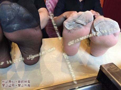 原味丝袜|袜类,臭短丝袜,群丝荟萃(此活动可指定MM，但袜类随机)——2016-5月中旬顾客订购(烤肉店妹妹-汗臭烩三丝)收购现脱实拍打包图，此活动免费拍摄打包图