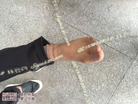 原味丝袜|袜类,臭短丝袜,爱丽丝（本土的BYD）——2016年9月中旬顾客订购甜点店蛋糕师妹妹工作丝袜（特选-甜点店蛋糕师妹妹-浓重咖啡丝），此活动免费拍摄打包图