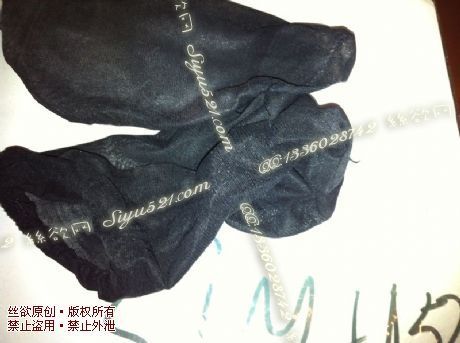 原味丝袜|袜类,臭短丝袜,致命臭(此活动MM随机,不能指定)——2013-4-9日客户订购3双穿了3天的短丝,短丝已经穿的发油,味道极重(黑丝2),不可选择MM,免费附带无水印高清收购足底实拍图。
