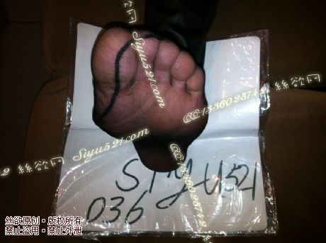 原味丝袜|袜类,臭短丝袜,爱丽丝(此活动可指定MM,但袜类随机)——2013-4-22日高档酒店丝袜收购现脱实拍(营销MM02),此活动免费拍摄打包图