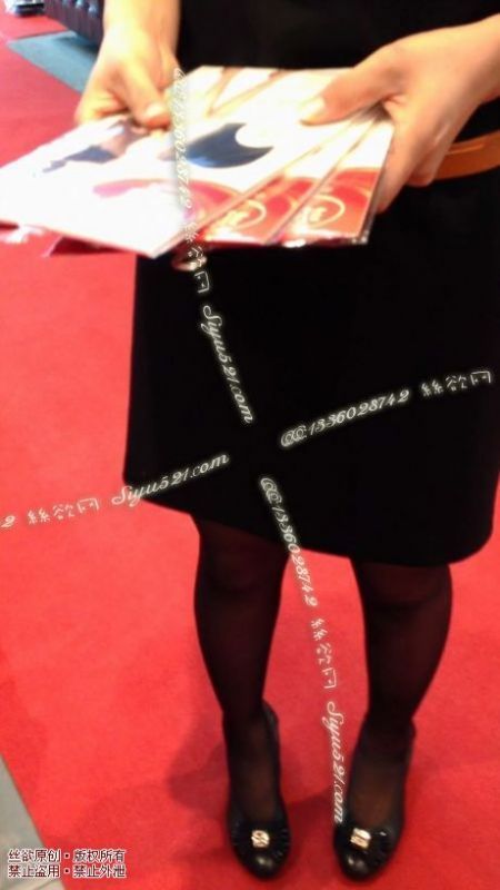 原味丝袜|袜类,臭连裤袜,丝袜也疯狂——2013-9-26日品牌服装专柜MM工作丝裤取货流程截图(5条起订,下单请选择订购数量,如需真空袋打包需额外附送20元红包)