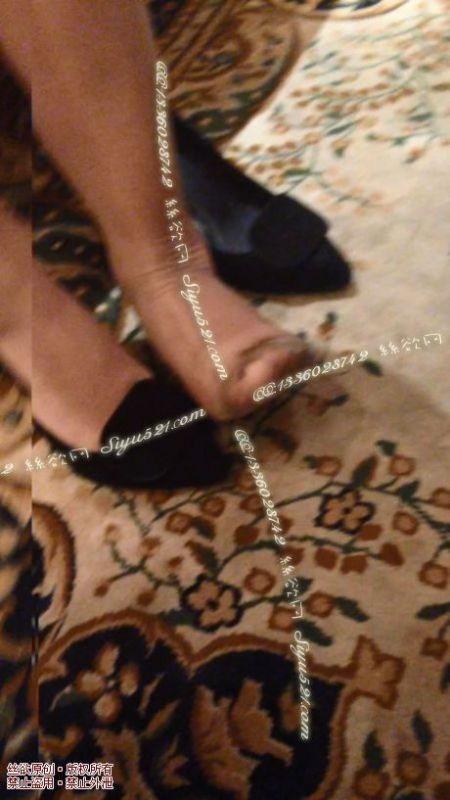 原味丝袜|袜类,臭连裤袜,丝袜也疯狂——2013-10-4日五星级大酒店服务员与管理层MM工作丝裤取货流程截图(5条起订,下单请选择订购数量,如需真空袋打包需额外附送20元红包)