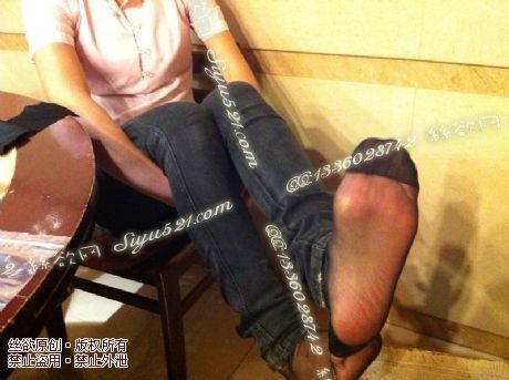 原味丝袜|袜类,臭连裤袜,爱丽丝(此活动可指定MM,但袜类随机)——2013-10-14日顾客【特选】包房24号妹妹工作丝袜流程图(特选-包房24号妹妹-黑丝),此活动免费拍摄打包图