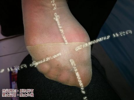 原味丝袜|袜类,臭连裤袜,爱丽丝(此活动可指定MM,但袜类随机)——2013-10-14日顾客【特选】化妆品店MM02工作丝袜流程图,肉丝诱惑的拍摄角度(特选-化妆品店02妹妹-肉丝),此活动免费拍摄打包图