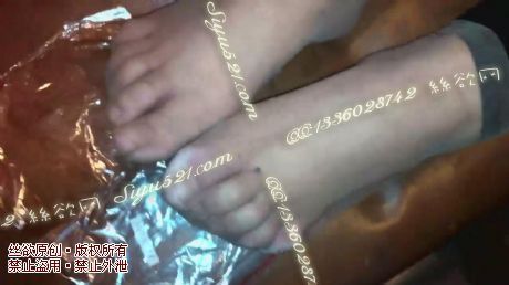 原味丝袜|袜类,臭短丝袜,致命臭(此活动MM随机,不能指定)——2014-1-23日顾客订购烤肉店05妹妹工作丝袜【版】(透明肉丝),不可选择MM,免费附带无水印高清收购足底实拍图。