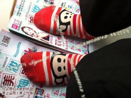 原味丝袜|袜类,臭棉袜,致命臭(此活动MM随机,不能指定)——2014-4-3日顾客订购化妆品MM02的工作丝袜现收足底实拍(棉袜),免费附带无水印高清收购足底实拍图。