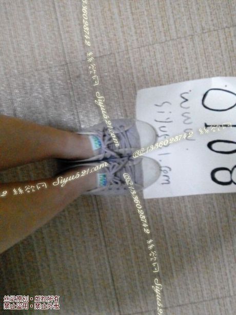 原味女鞋|鞋类,休闲平底,休闲帆布鞋，穿了两年了，穿着很舒服，去爬山，户外运动都穿着它，脚上的味道都在上面了