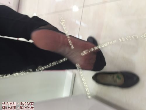 原味丝袜|袜类,臭短丝袜,爱丽丝（本土的BYD）——2016年10月中旬【赠送】顾客化妆42妹妹工作丝袜（化妆42妹妹-黑丝），此活动免费拍摄打包图可1双