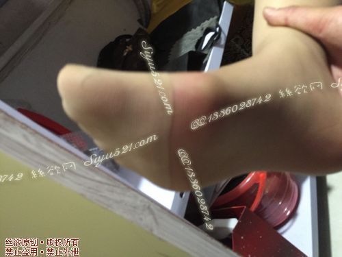 原味丝袜|袜类,臭连裤袜,爱丽丝（本土的BYD）——2016年10月下旬顾客订购化妆37妹妹工作丝袜（化妆37妹妹-肉丝），此活动免费拍摄打包图可1双