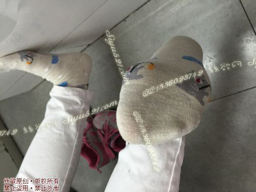 原味丝袜|袜类,臭棉袜,爱丽丝（本土的BYD）——2016年11月初旬顾客订购导购甜点店妹妹工作丝袜（甜点店妹妹-棉袜），此活动免费拍摄打包图可1双