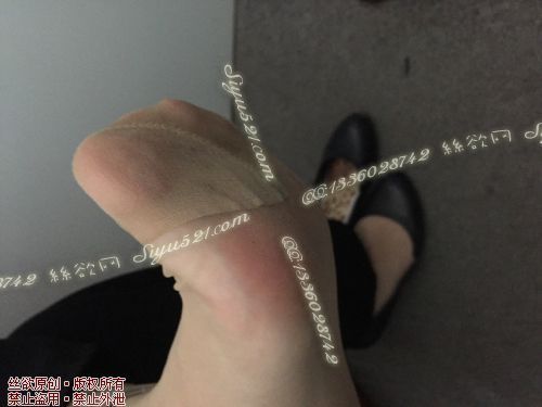 原味丝袜|袜类,臭短丝袜,致命臭(此活动MM随机，不能指定)——2016年11月初旬【赠送】顾客致命臭活动MM（肉丝）现收足底实拍，不可选择MM，免费附带无水印高清收购足底实拍图。