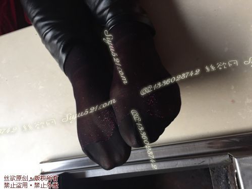 原味丝袜|袜类,臭短丝袜,致命臭(此活动MM随机，不能指定)——2016年11月下旬【赠送】顾客致命臭活动MM（黑丝）现收足底实拍，不可选择MM，免费附带无水印高清收购足底实拍图。