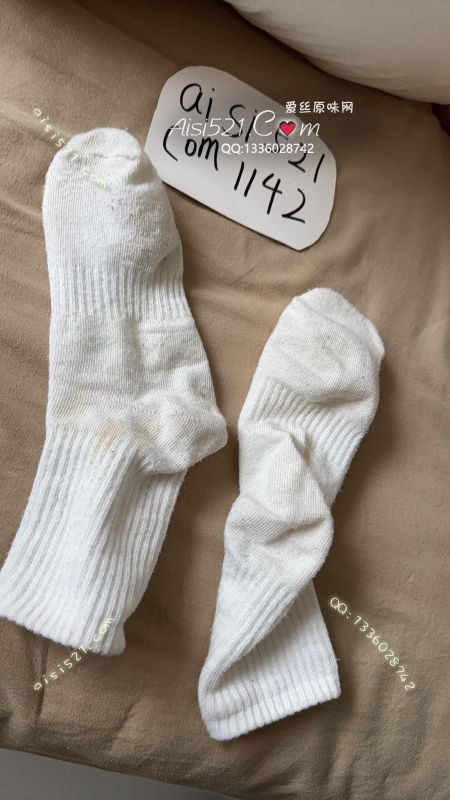 原味丝袜|袜类,臭棉袜,臭棉白袜上新了，踊跃定购哦，味道极好，现货发售