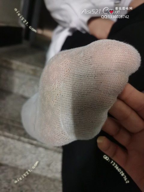 原味丝袜|袜类,臭船袜,爱丽丝(此活动可指定MM,但袜类随机)——2025年10月份顾客预订珠宝02船袜